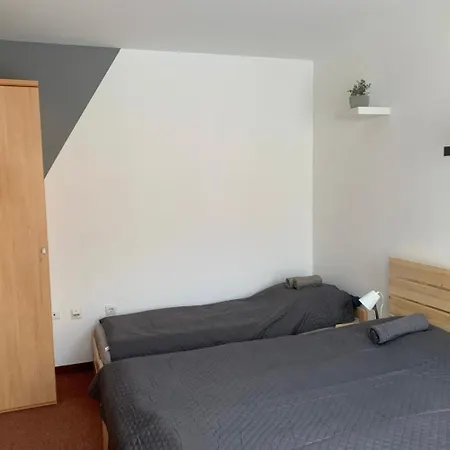 Apartment Krasnem A Klidnem Prostredi V Soukromem Apartmanu